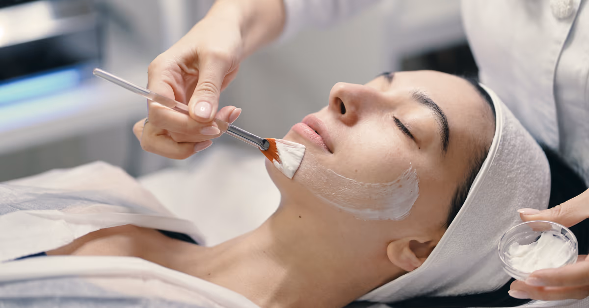 Chemical Peel in Dubai: Best Ones for Each Concern, Prices, and Procedure