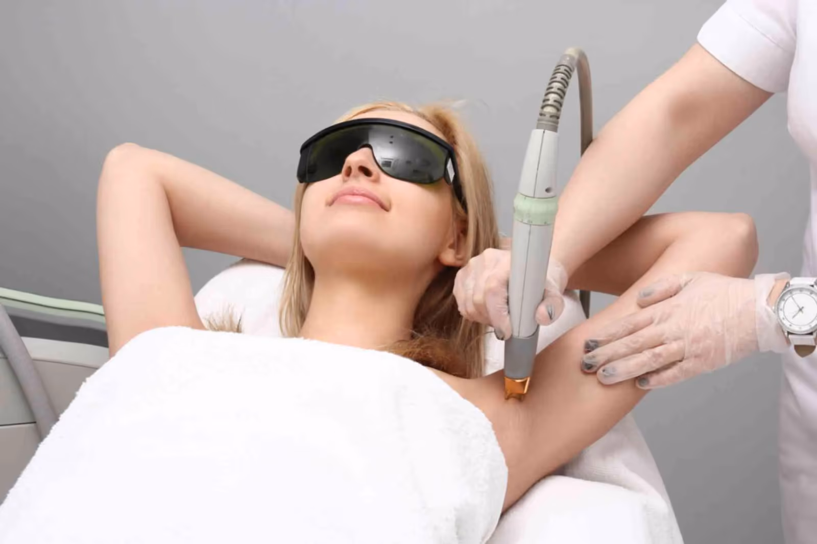 Laser Hair Treatment in Delhi- An Affordable Pain-Free Approach To Flawless Skin
