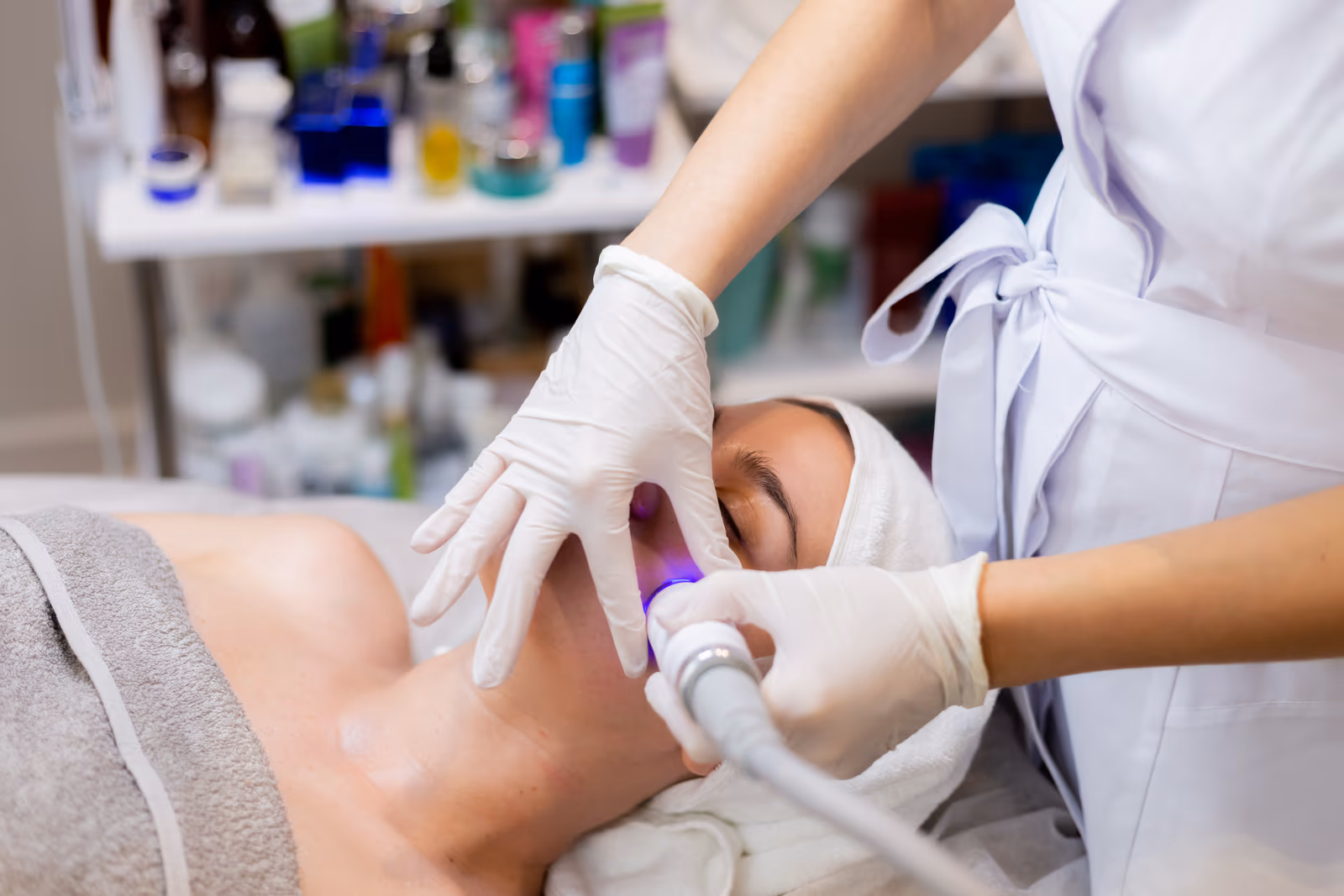 Radio Frequency Skin Tightening in Gurgaon without Surgery