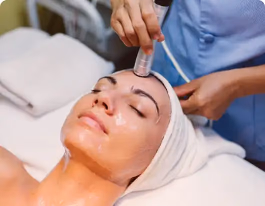 Hydrafacial Skin Glowing Treatment